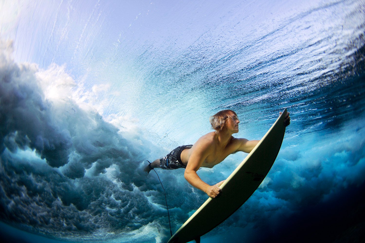 Fiji. Stu Johnson. Surf Photographer: Lucia Griggi